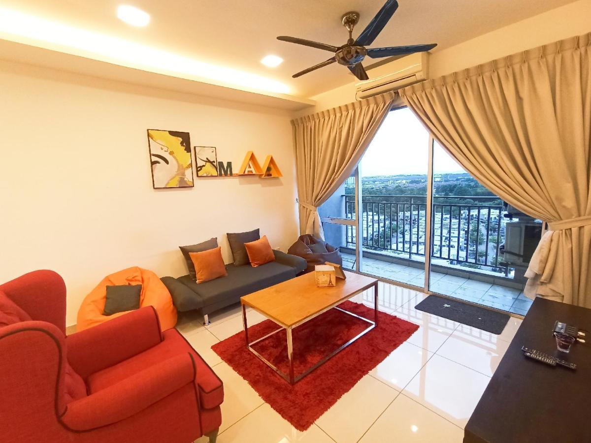 Nusa Bestari Bukit Indah X 2 Min To Nusa Duta Tennis Complex , 5 Min To Tesco , 12 Min To Legoland X Cozy Sweethome 3Br 8Pax 新山 外观 照片